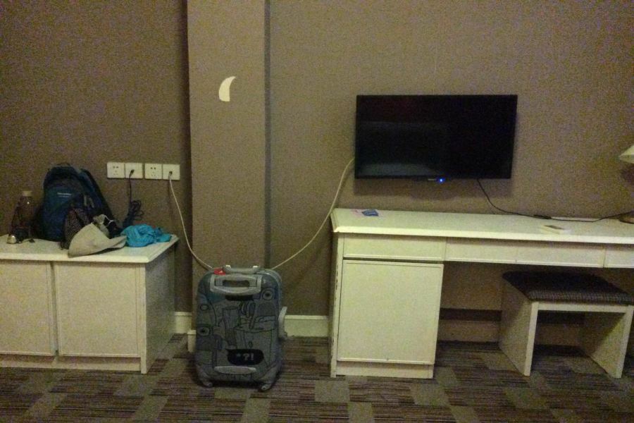 Xinlong River Hotel 3*